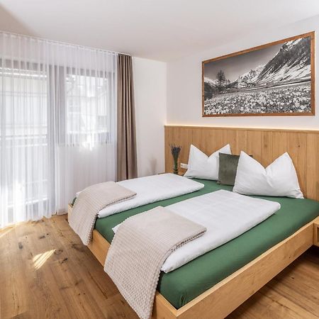 Zum Sonnentor App Larix Apartment Лутаго Екстериор снимка