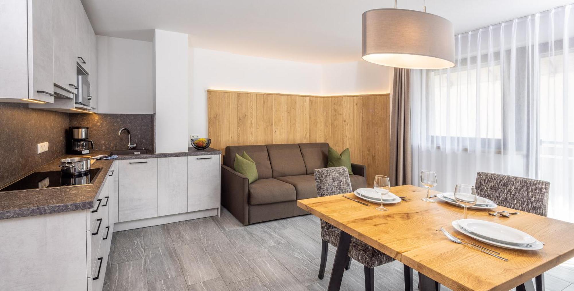 Zum Sonnentor App Larix Apartment Лутаго Екстериор снимка